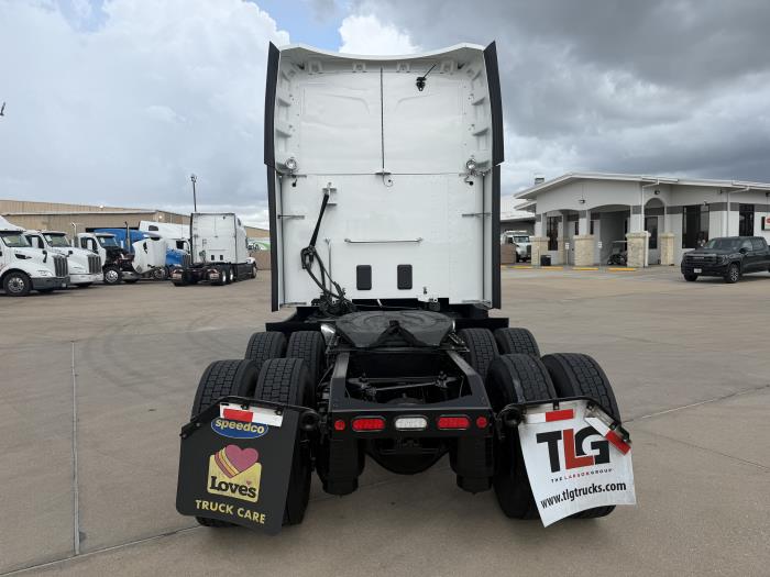2022 Peterbilt 579-4