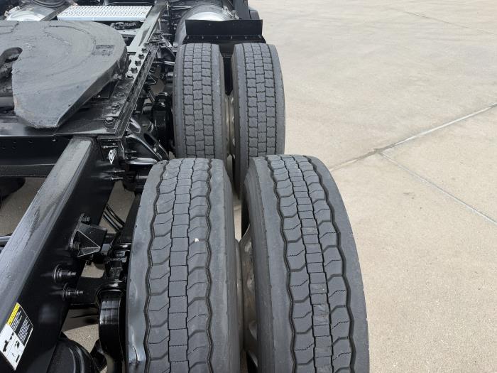 2022 Peterbilt 579-11