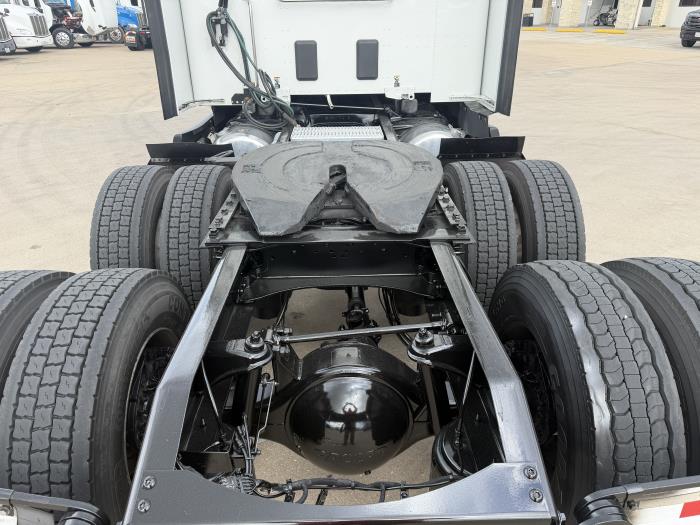 2022 Peterbilt 579-13