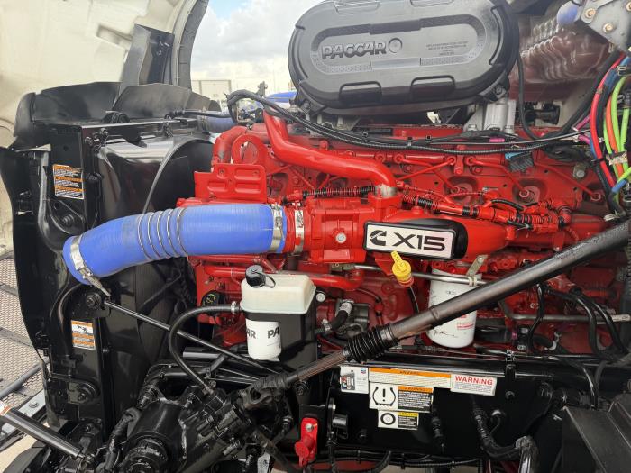 2022 Peterbilt 579-17