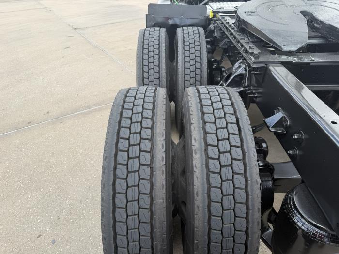 2021 Kenworth T680-11
