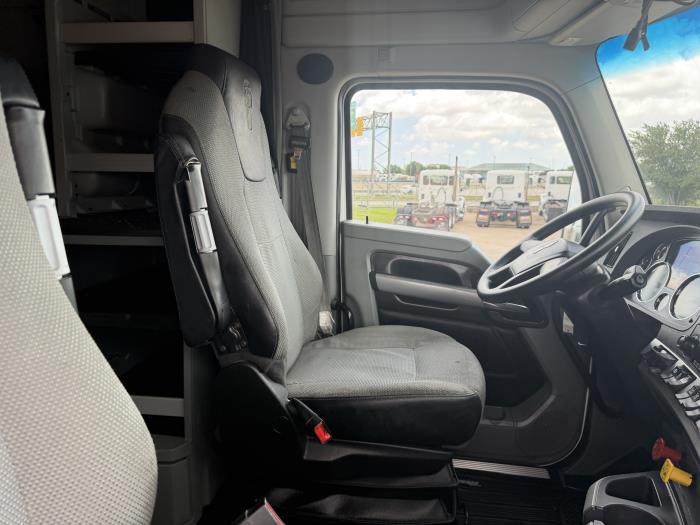 2021 Kenworth T680-22