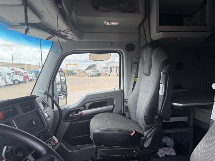 2021 Kenworth T680-24