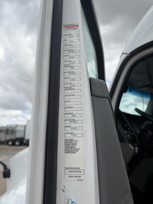2021 Kenworth T680-26
