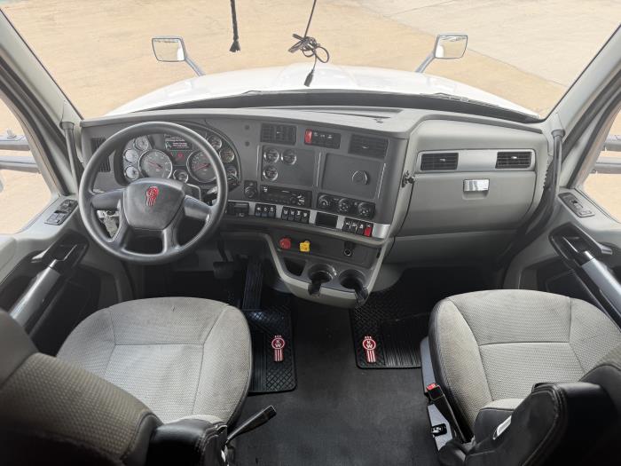 2021 Kenworth T680-31