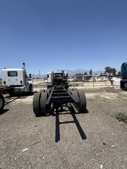 2025 Peterbilt 520-4