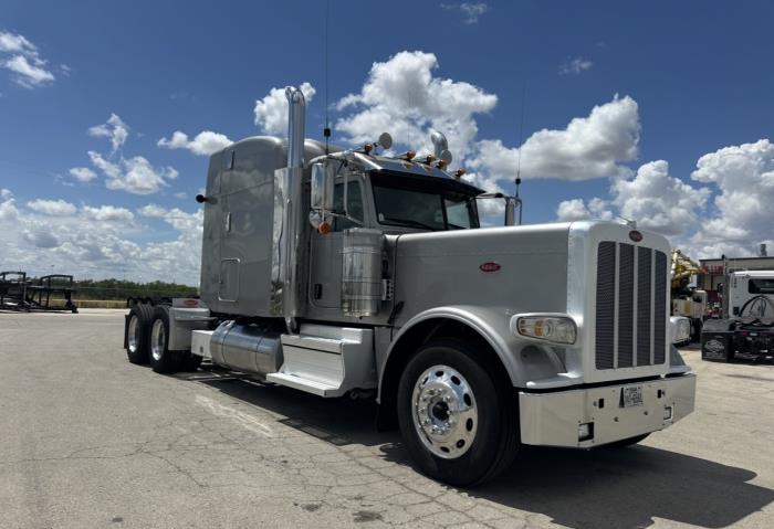 2020 Peterbilt 389-10