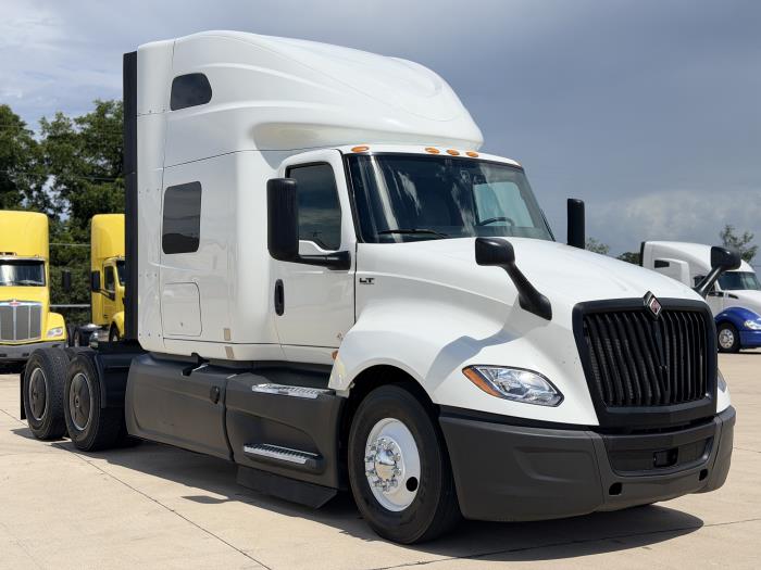 2023 International LT625-2