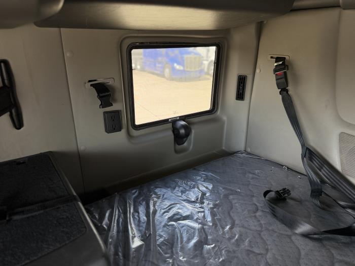 2023 International LT625-24