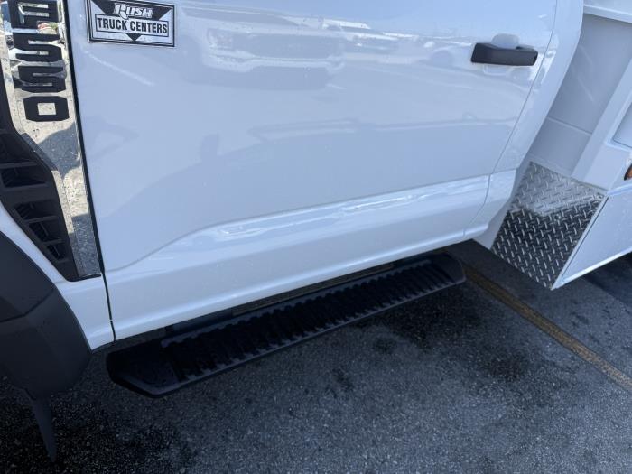 2026 Ford F-550-27