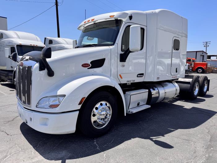 2022 Peterbilt 579-1