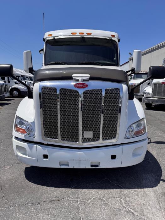 2022 Peterbilt 579-2