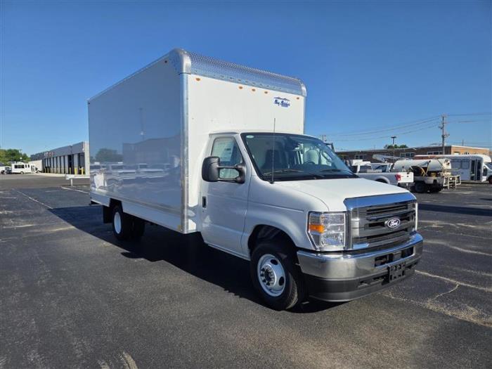 2027 Ford E-350-3