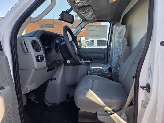 2027 Ford E-350-10