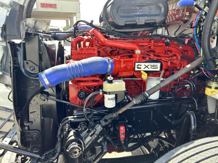 2022 Peterbilt 579-15
