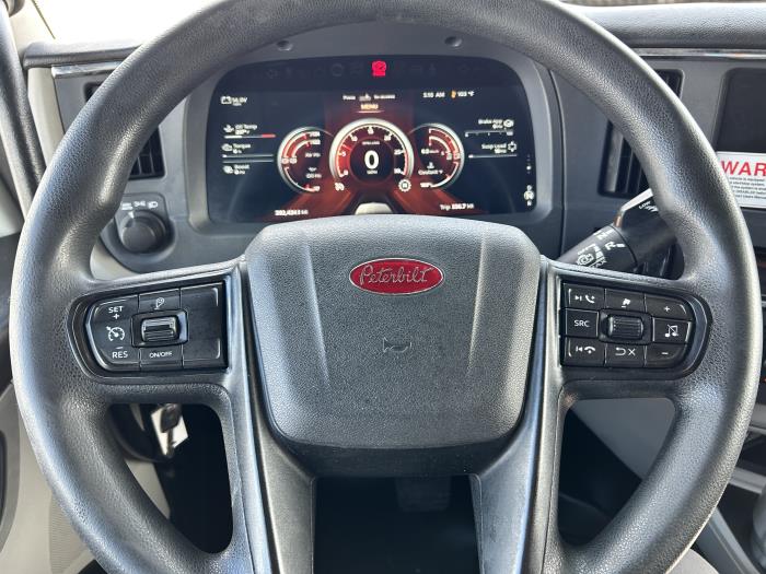 2022 Peterbilt 579-20