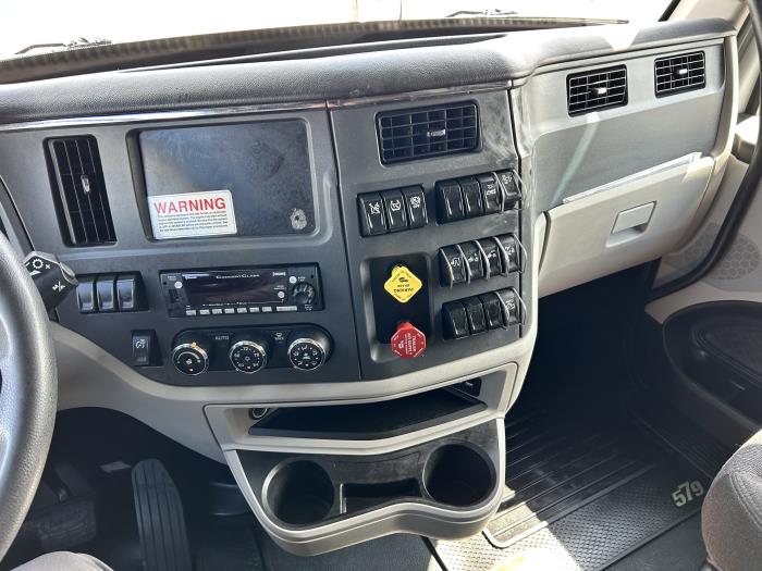 2022 Peterbilt 579-22