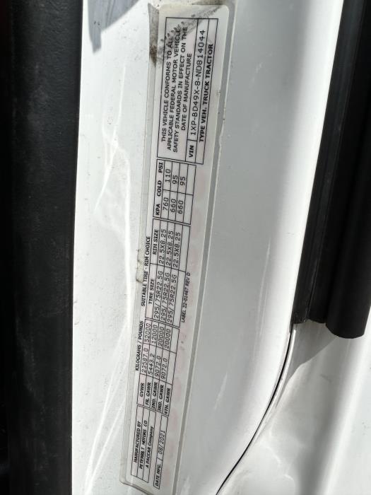 2022 Peterbilt 579-32