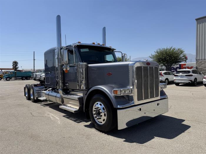 2027 Peterbilt 589-3