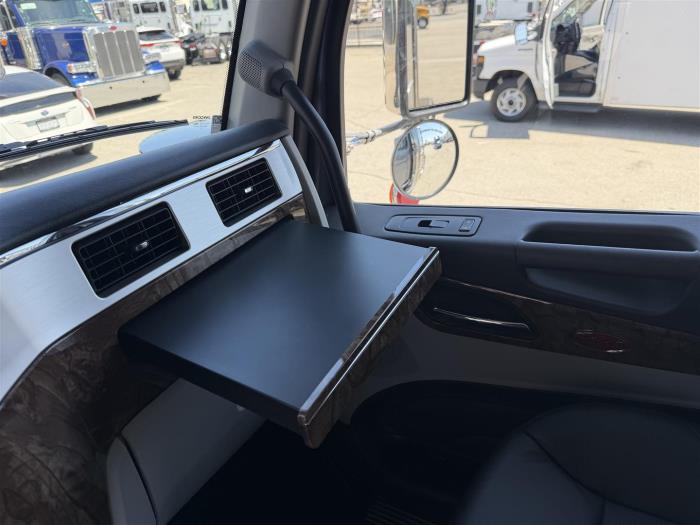 2027 Peterbilt 589-34
