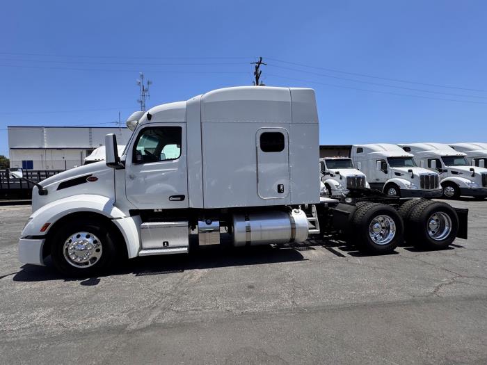 2022 Peterbilt 579-11