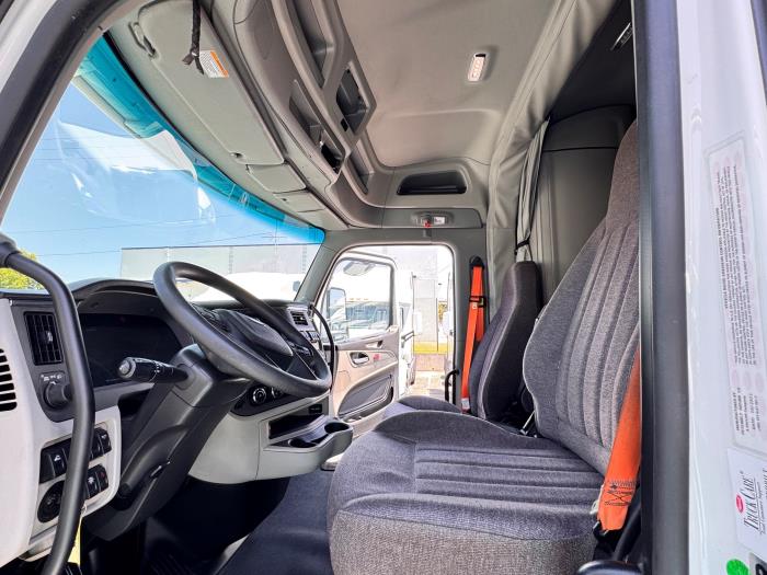 2022 Peterbilt 579-15