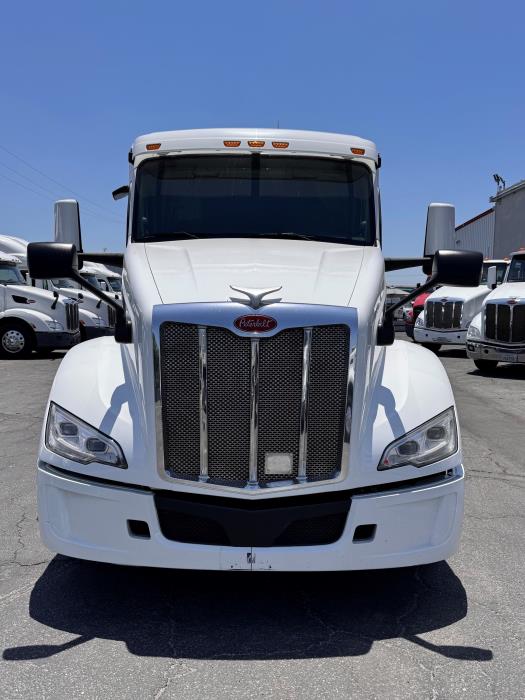 2022 Peterbilt 579-2