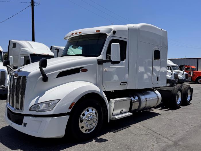 2022 Peterbilt 579-1