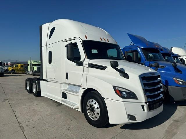 2021 Freightliner Cascadia-7