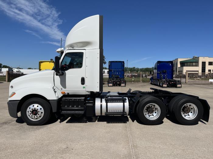 2022 International LT625-1