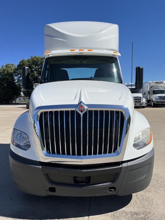 2022 International LT625-6