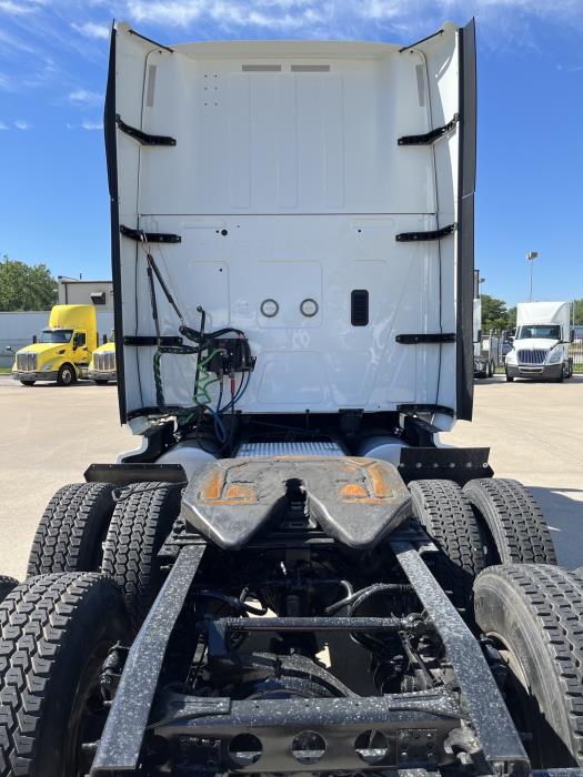 2023 International LT625-4