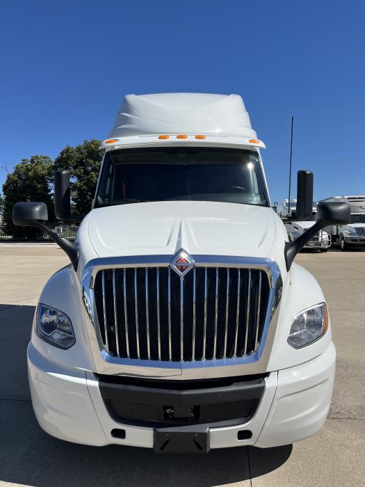 2023 International LT625-7