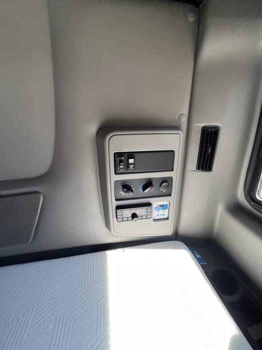 2023 International LT625-19