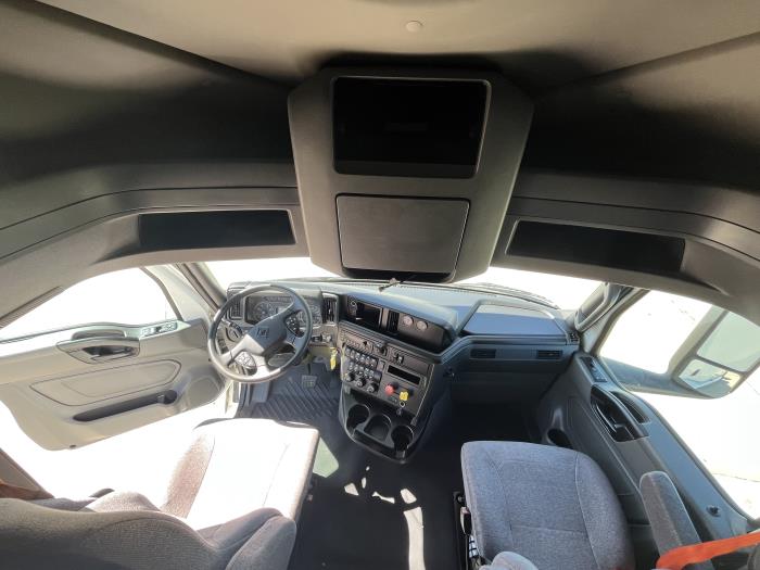 2023 International LT625-20