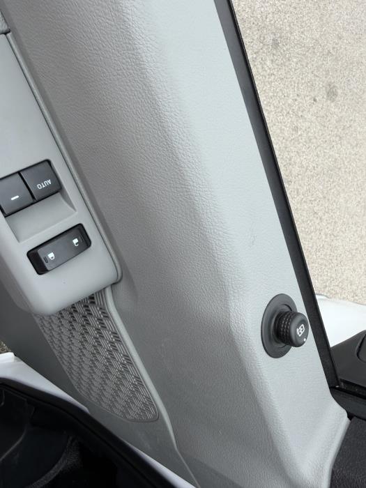2027 Ford E-450-22