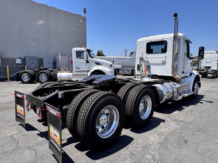 2023 Peterbilt 567-5