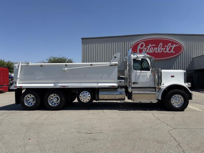 2027 Peterbilt 589-4