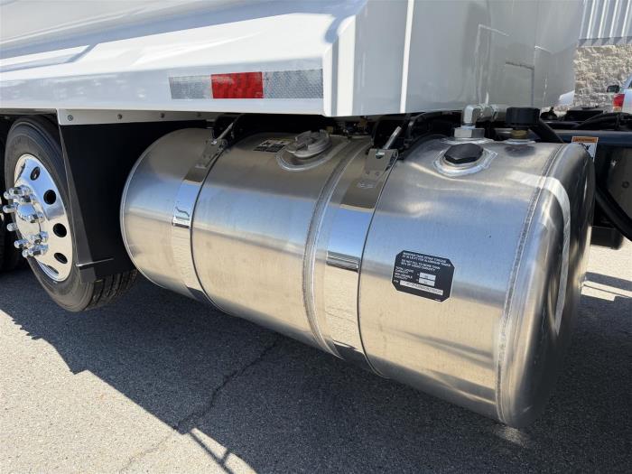 2027 Peterbilt 589-5