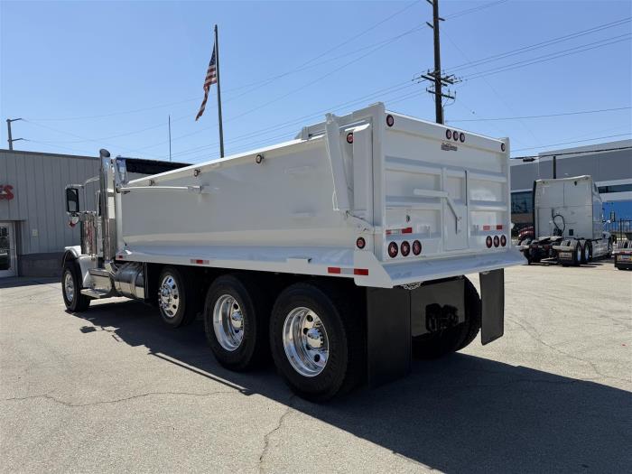 2027 Peterbilt 589-11