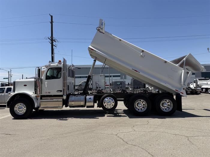 2027 Peterbilt 589-41
