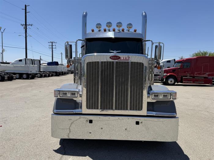 2027 Peterbilt 589-3