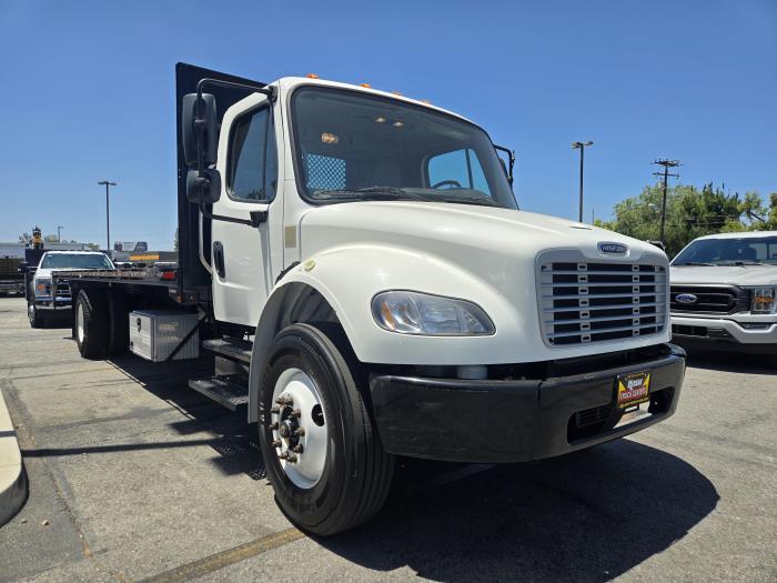 2020 Freightliner Business Class M2 106-1