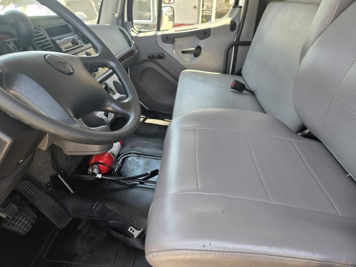 2020 Freightliner Business Class M2 106-3