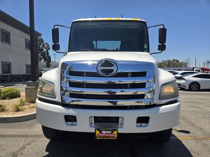 2018 Hino 268A-5