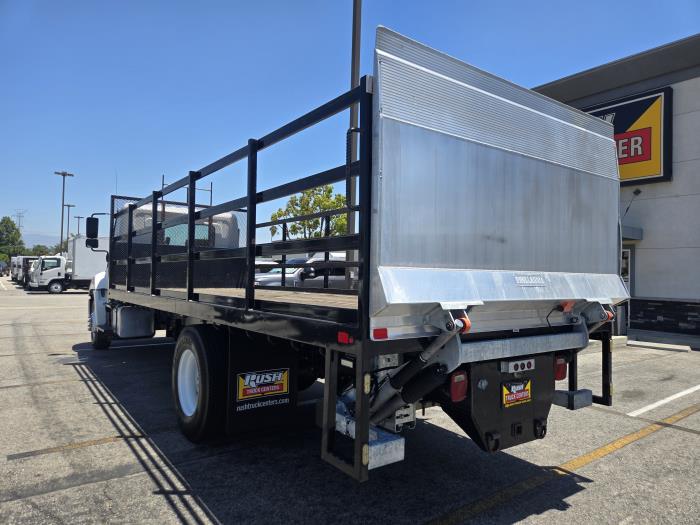 2018 Hino 268A-9