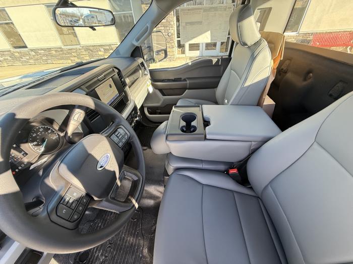 2026 Ford F-550-7