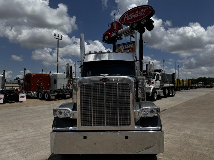 2027 Peterbilt 589-6