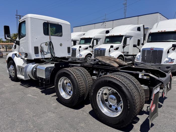 2021 Peterbilt 579-7