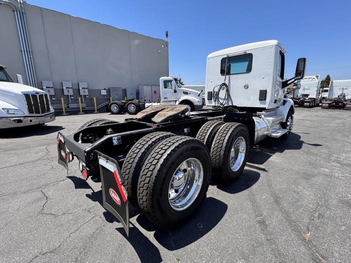 2021 Peterbilt 579-5